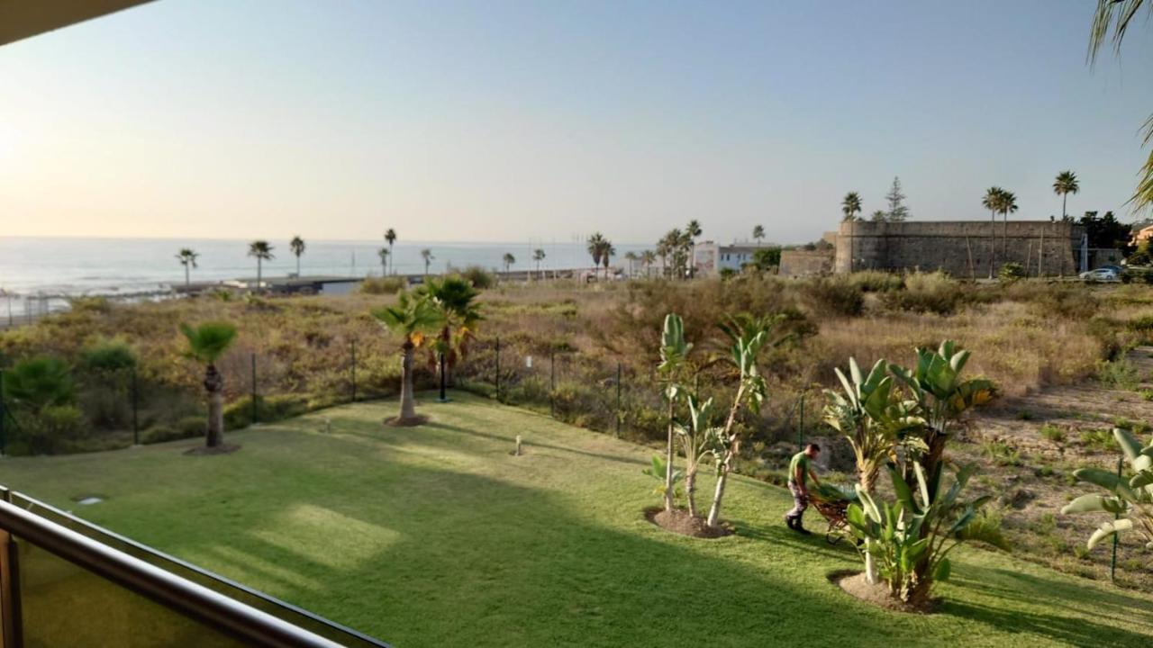 Marina Del Castillo, Duquesa Beachfront Apartment 마닐바 외부 사진