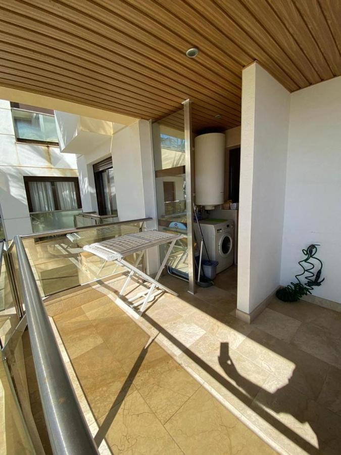 Marina Del Castillo, Duquesa Beachfront Apartment 마닐바 외부 사진